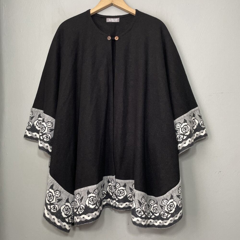 Lorena Sweater Cape Size XL Black White Rose Floral Artsy Chic Poncho Ecuador